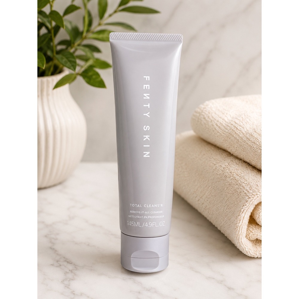 Fenty Skin Total Cleans'r Remove-It-All Cleanser 4.9 oz 145 mL
